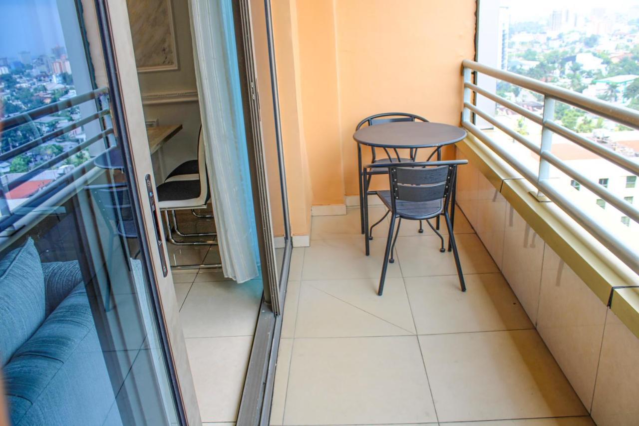 Residence Le Carat Bonapriso Douala Exterior foto